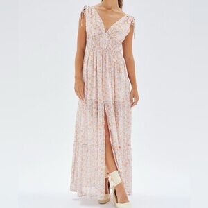 MINKPINK Versailles Tiered Floral Maxi Dress -‎ Small